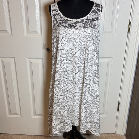 Signature by Robbie Bee Plus Floral Lace Dress - Picture 1 of 12